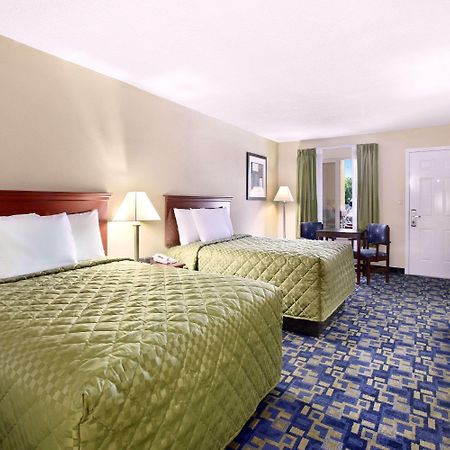 Baymont Inn & Suites Chocowinity/Washington Quarto foto